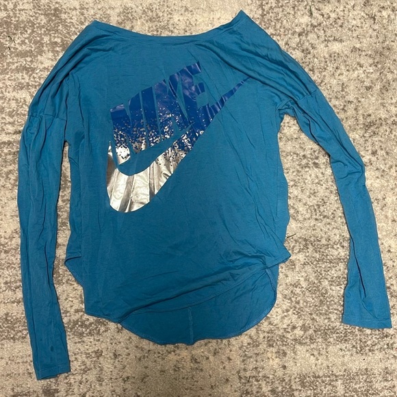 Nike Tops - Nike Shirt